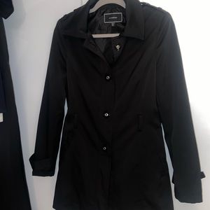 Black le château trench coat